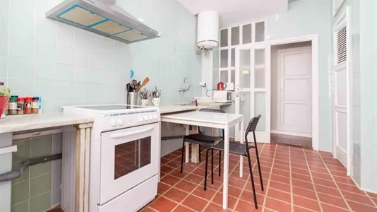 Rooms in Valencia Extramurs - photo 8