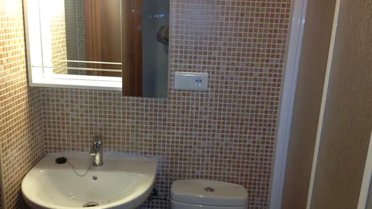 Rooms in Málaga - photo 4