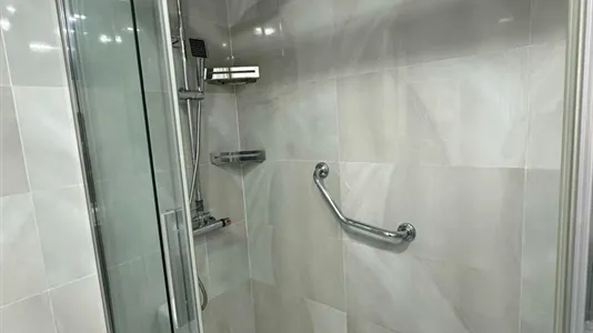 Rooms in Madrid Salamanca - photo 10