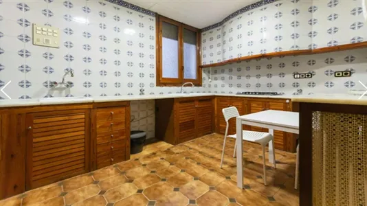 Rooms in Valencia Ciutat Vella - photo 5