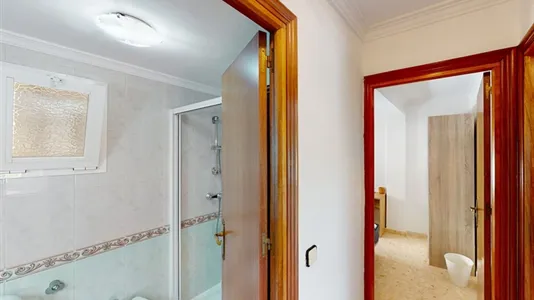 Rooms in Jerez de la Frontera - photo 6