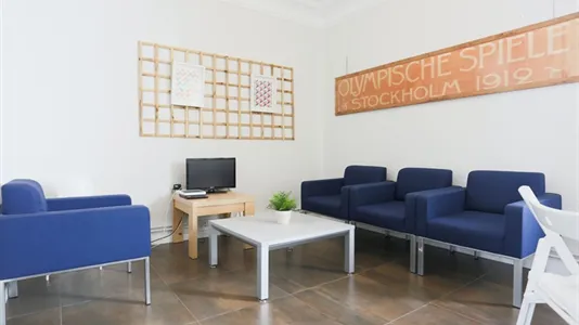 Rooms in Madrid Chamartín - photo 9