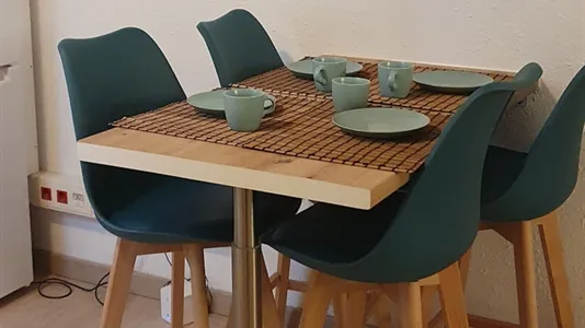 Rooms in Barcelona Eixample - photo 10