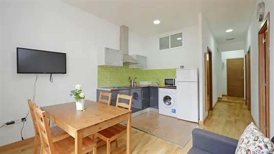 Rooms in Barcelona Ciutat Vella - photo 5