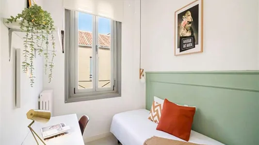 Rooms in Madrid Centro - photo 6