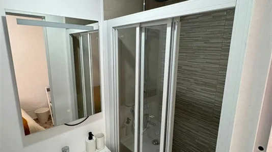 Rooms in Mislata - photo 2