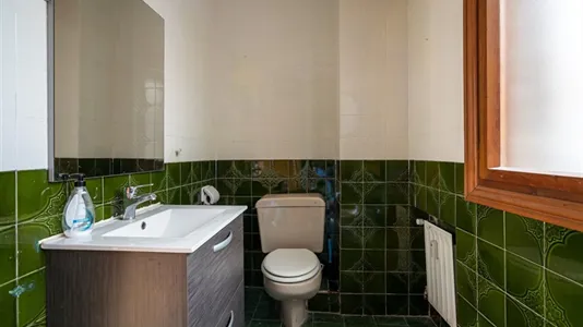 Rooms in Guadalajara - photo 8