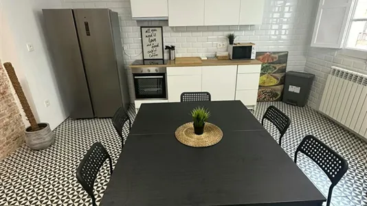 Rooms in Madrid Chamberí - photo 4