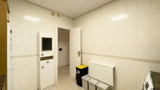 Rooms in Barcelona Eixample - photo 8