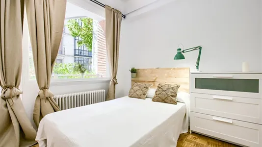 Rooms in Madrid Retiro - photo 5
