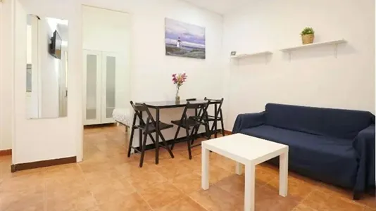 Rooms in Barcelona Ciutat Vella - photo 9