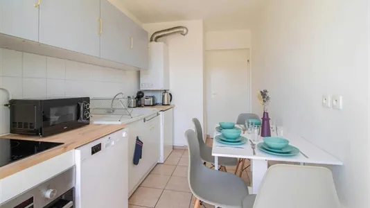 Rooms in Saint-Denis - photo 6