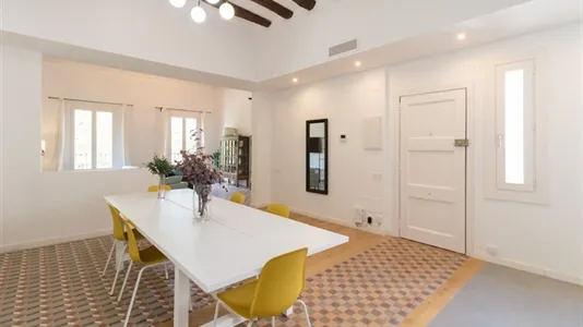 Apartments in Barcelona Ciutat Vella - photo 7