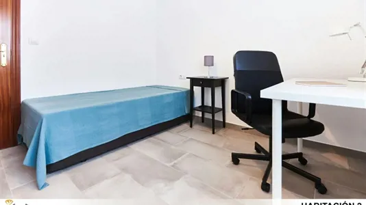 Rooms in Alfarería - photo 2