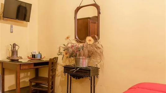 Rooms in Florence - photo 8