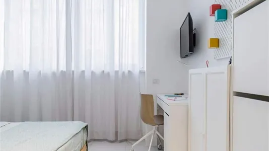 Rooms in Milano Zona 5 - Vigentino, Chiaravalle, Gratosoglio - photo 9