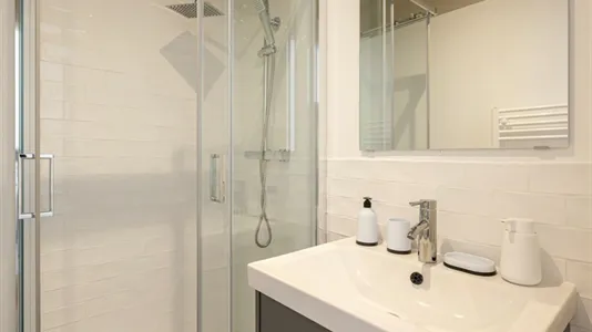 Apartments in Paris 18ème arrondissement - Montmartre - photo 4