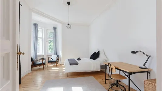 Rooms in Location is not specified - photo 1