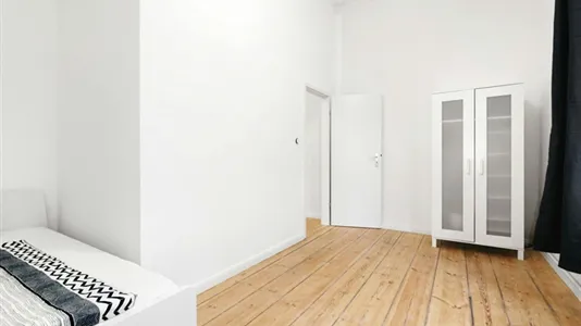 Rooms in Berlin Mitte - photo 4