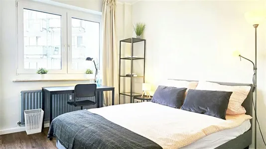 Rooms in Cologne Innenstadt - photo 1