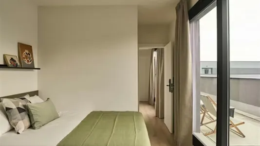 Rooms in Madrid Centro - photo 2