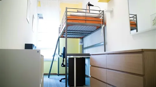 Rooms in Roma Municipio II – Parioli/Nomentano - photo 6