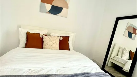 Rooms in Madrid Centro - photo 5