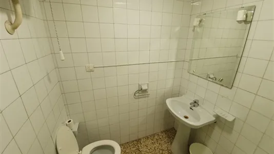 Rooms in Granada - photo 4