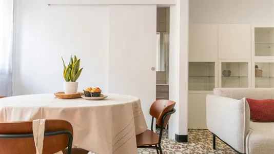 Rooms in Barcelona Eixample - photo 10