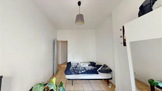 Rooms in Lyon - photo 2