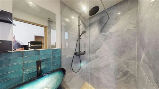 Rooms in Saint-Julien-en-Genevois - photo 7