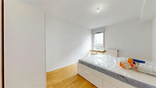 Apartments in Bordeaux - photo 9