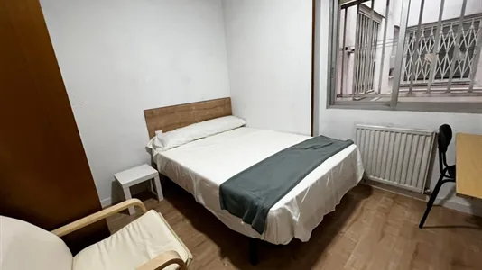Rooms in Madrid Retiro - photo 10