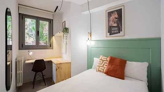 Rooms in Madrid Centro - photo 6