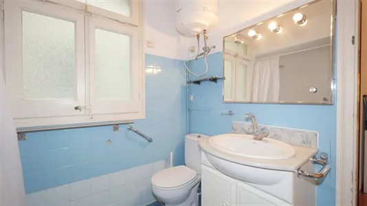 Rooms in Barcelona Les Corts - photo 9