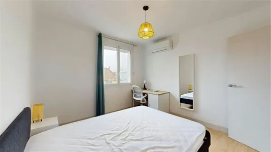 Rooms in Nîmes - photo 5
