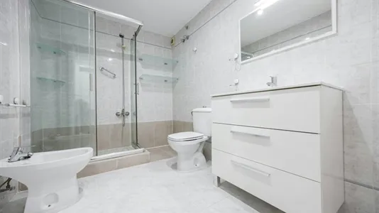 Rooms in el Camí de Vera - photo 8