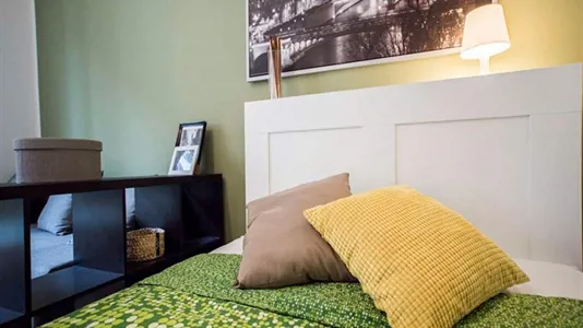 Rooms in Milano Zona 8 - Fiera, Gallaratese, Quarto Oggiaro - photo 3