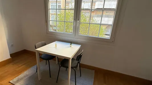 Rooms in Almería - photo 4