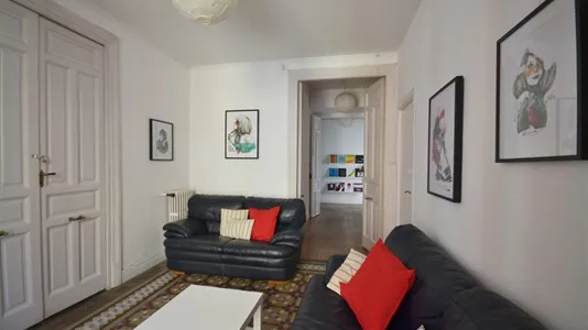 Rooms in Madrid Centro - photo 8