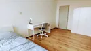 Room for rent, Capelle aan den IJssel, South Holland, &lt;span class=&quot;blurred street&quot; onclick=&quot;ProcessAdRequest(7740956)&quot;&gt;&lt;span class=&quot;hint&quot;&gt;See streetname&lt;/span&gt;[xxxxxxxxxxxxx]&lt;/span&gt;
