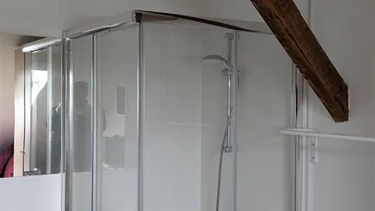 Rooms in Poitiers - photo 3