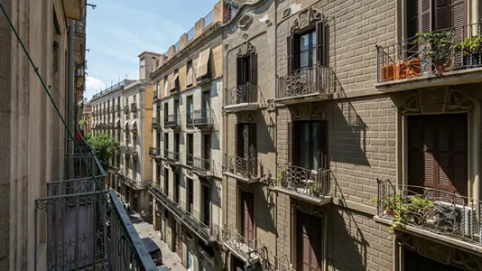 Rooms in Barcelona Ciutat Vella - photo 4
