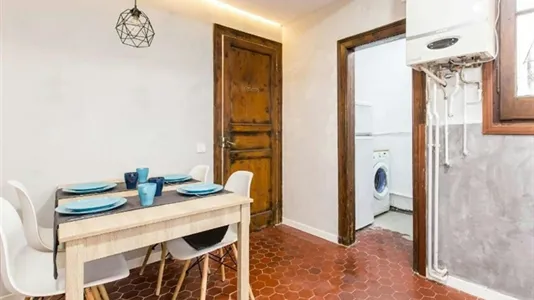 Rooms in Barcelona Eixample - photo 9