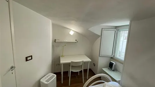Rooms in Napoli Municipalità 2 - photo 3