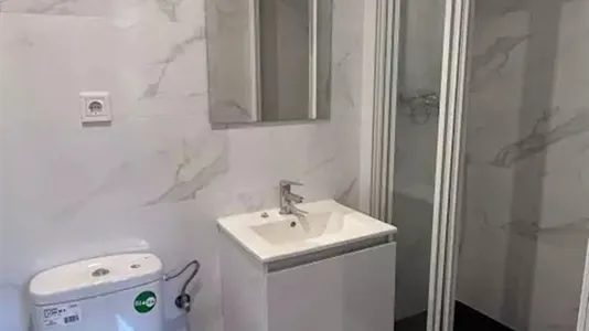 Rooms in Barcelona Eixample - photo 5