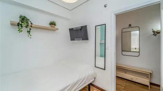 Rooms in Valladolid - photo 4