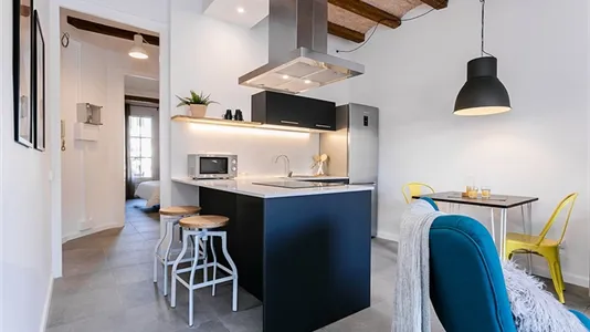 Apartments in Barcelona Eixample - photo 4