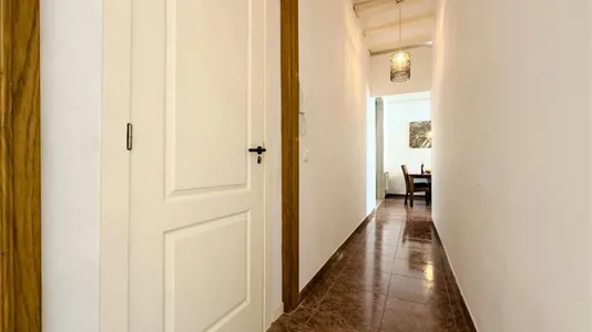 Apartments in Barcelona Ciutat Vella - photo 2