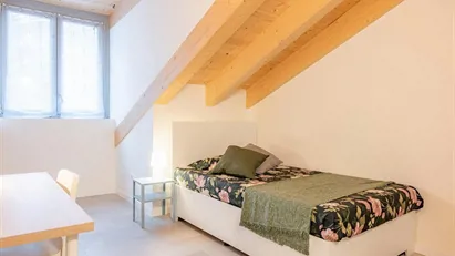 Room for rent in Milano Zona 2 - Stazione Centrale, Gorla, Turro, Greco, Crescenzago, Milan